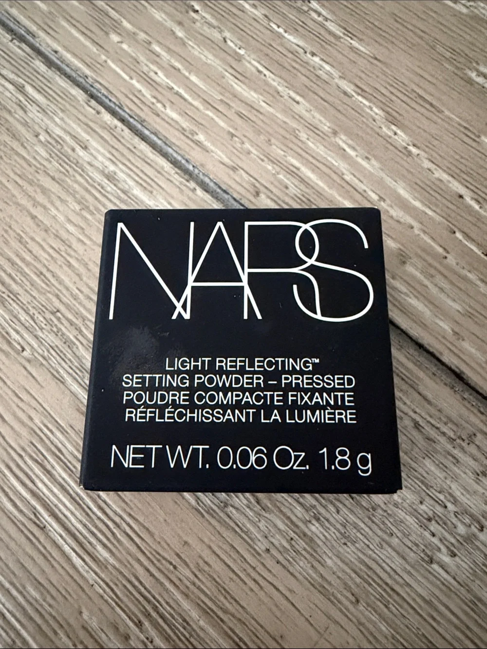 Elf make up brush and NARS Light Reflecting Setting Powder NEW